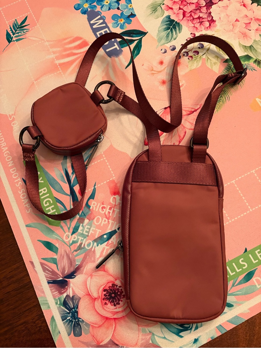 Lululemon Woman’s Maroon Crossbody Phone Pouch with Coin Pod - Picture 2 of 6